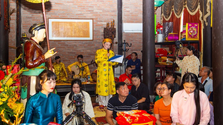 Khám phá vẻ đẹp tín ngưỡng thờ Mẫu qua hành trình du lịch độc đáo