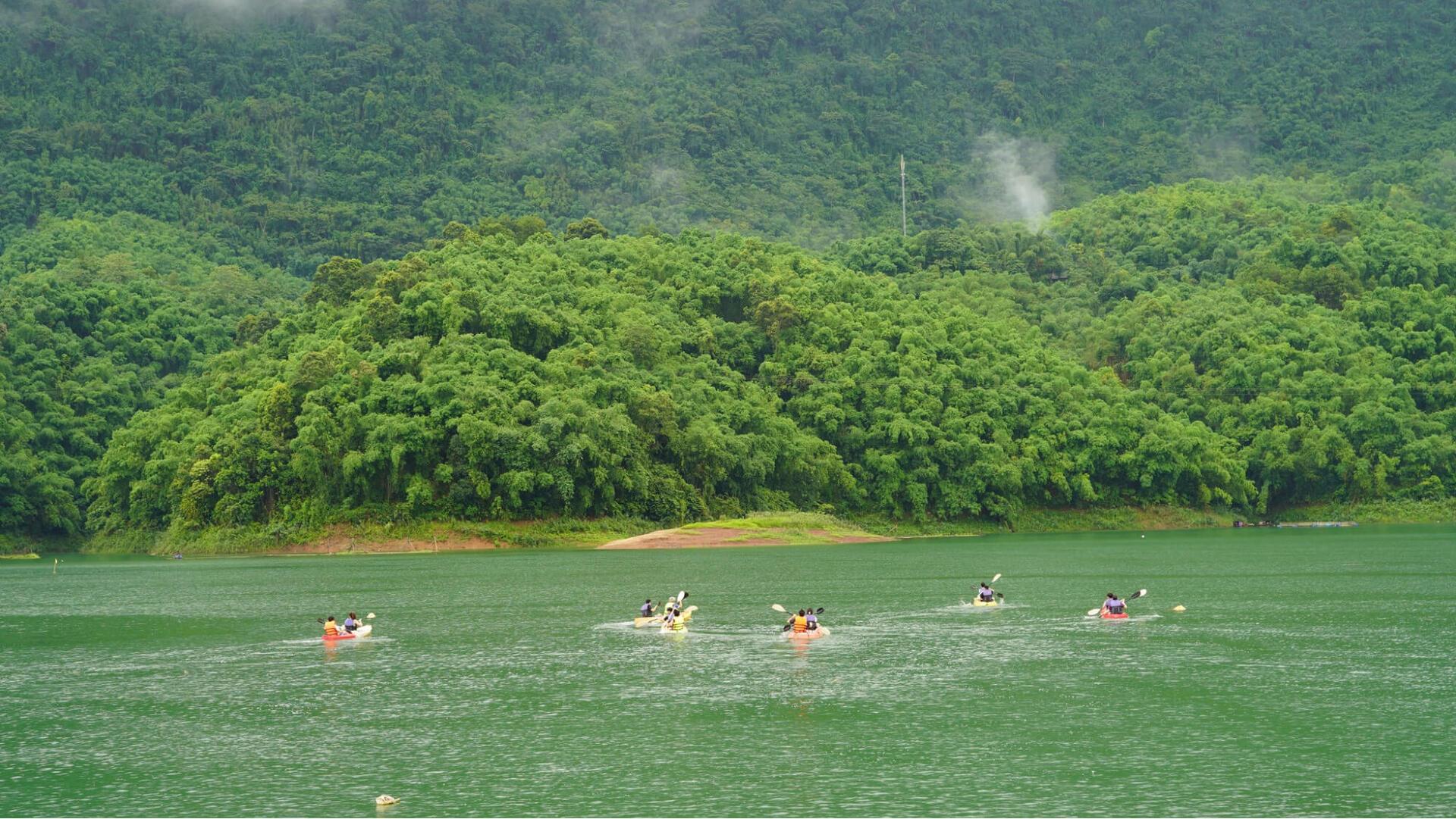 Hoa Binh Lake Travel Guide: One-Day All-Inclusive Tour From Hanoi, Itinerary & Costs