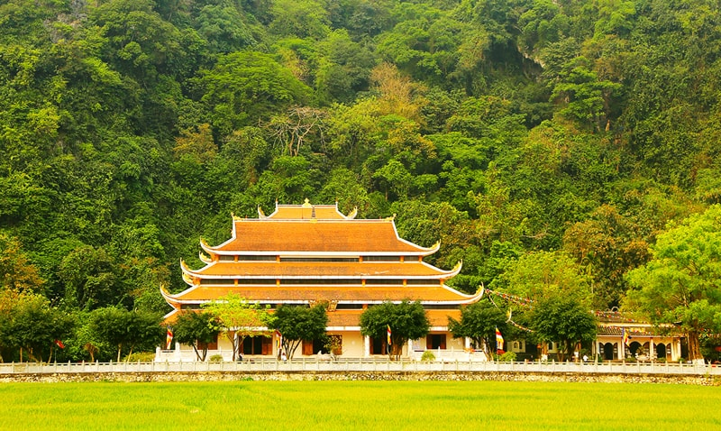 Tien Pagoda Hoa Binh - a spiritual destination that tourists cannot miss
