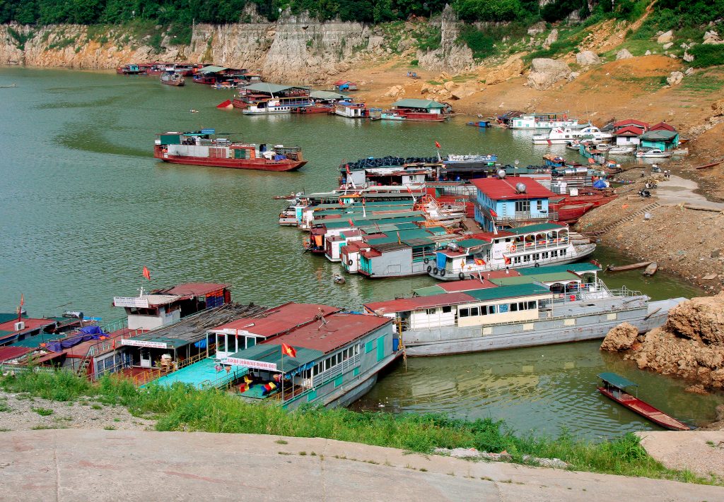 Cảng Bích Hạ ở đâu? 