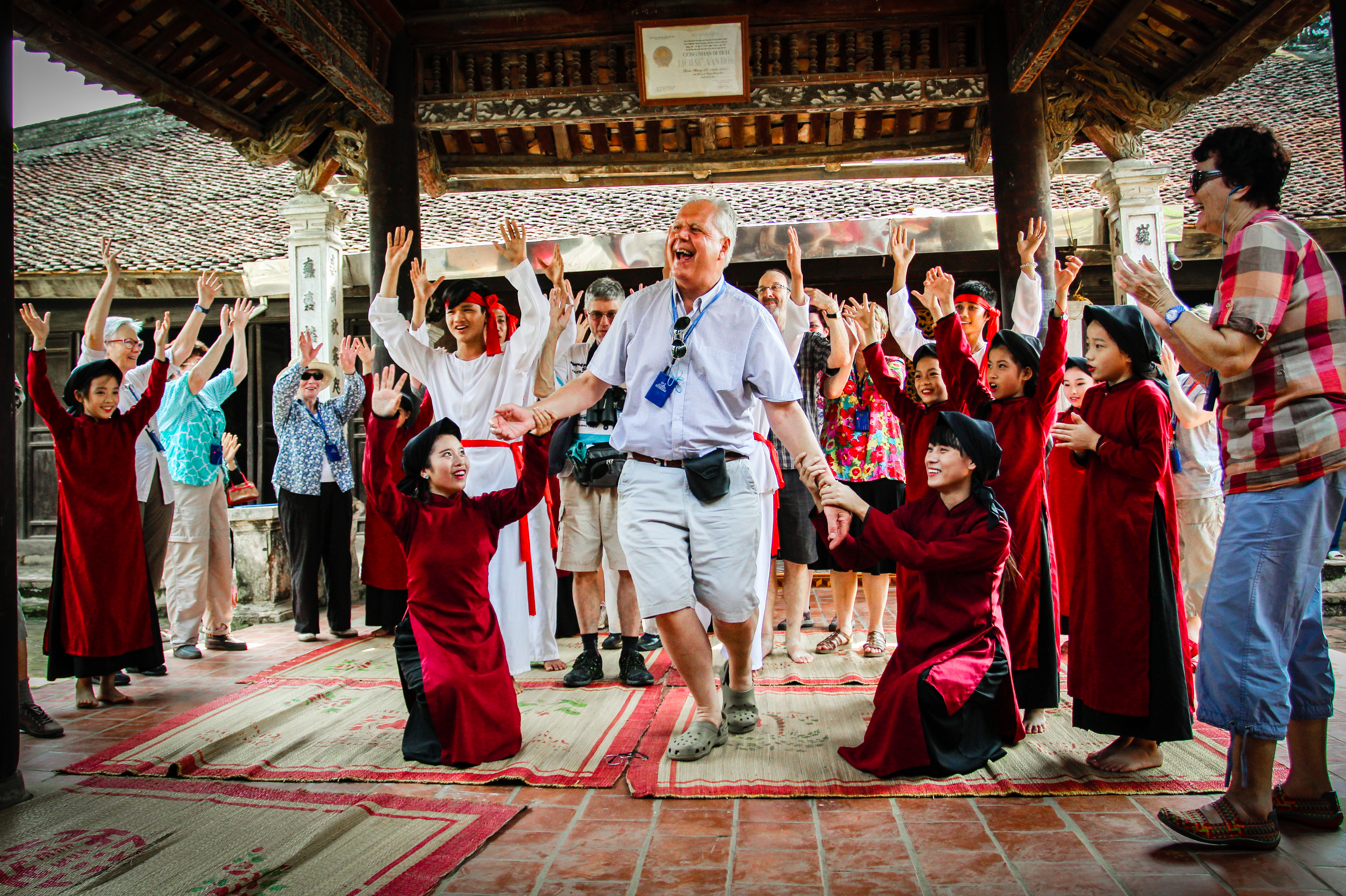 Kinh nghiệm tham quan và tìm hiểu Xoan Phú Thọ