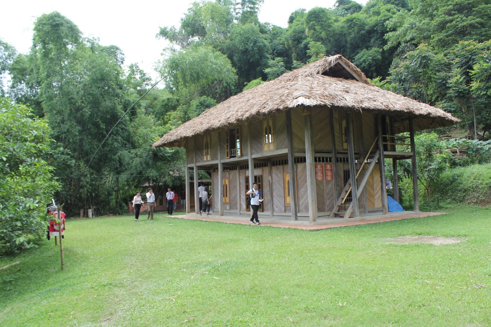 Trải nghiệm Bản Ngòi Hoa 