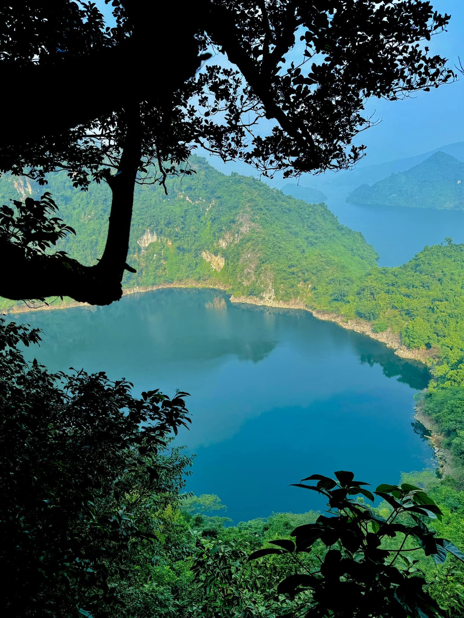 Actually, the walk to Ngoc Eye Lake is more comfortable for newbie (Source: Collected) Actually, the walk to Ngoc Eye Lake is more comfortable for newbie (Source: Collected)
