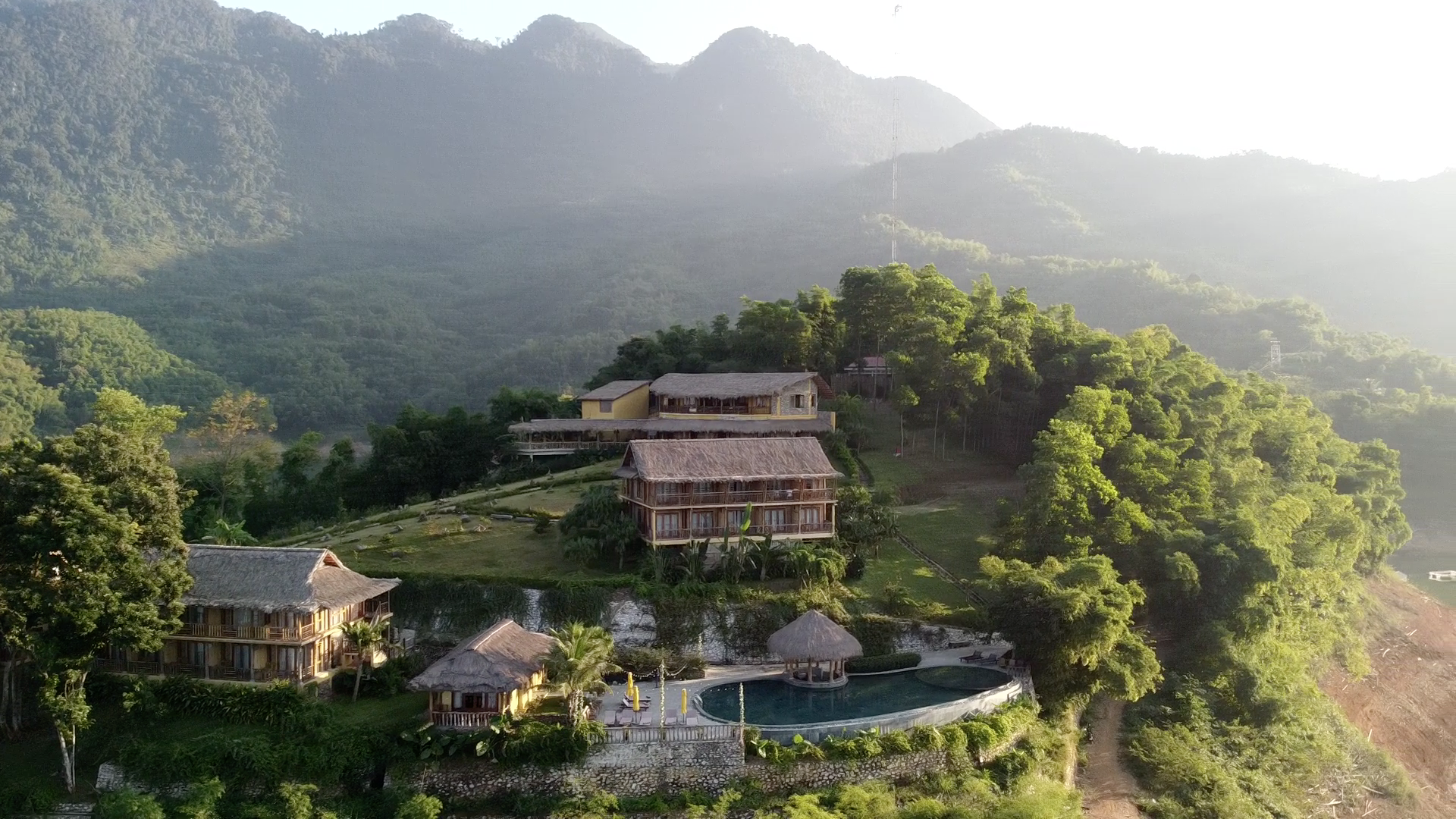 Mai Chau Hideaway Lake Resort Mai Chau Hideaway Lake Resort