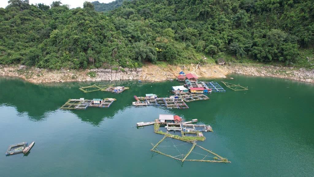 Hoa Binh Lake has an impact on the livelihoods of local people (Source: Collect)