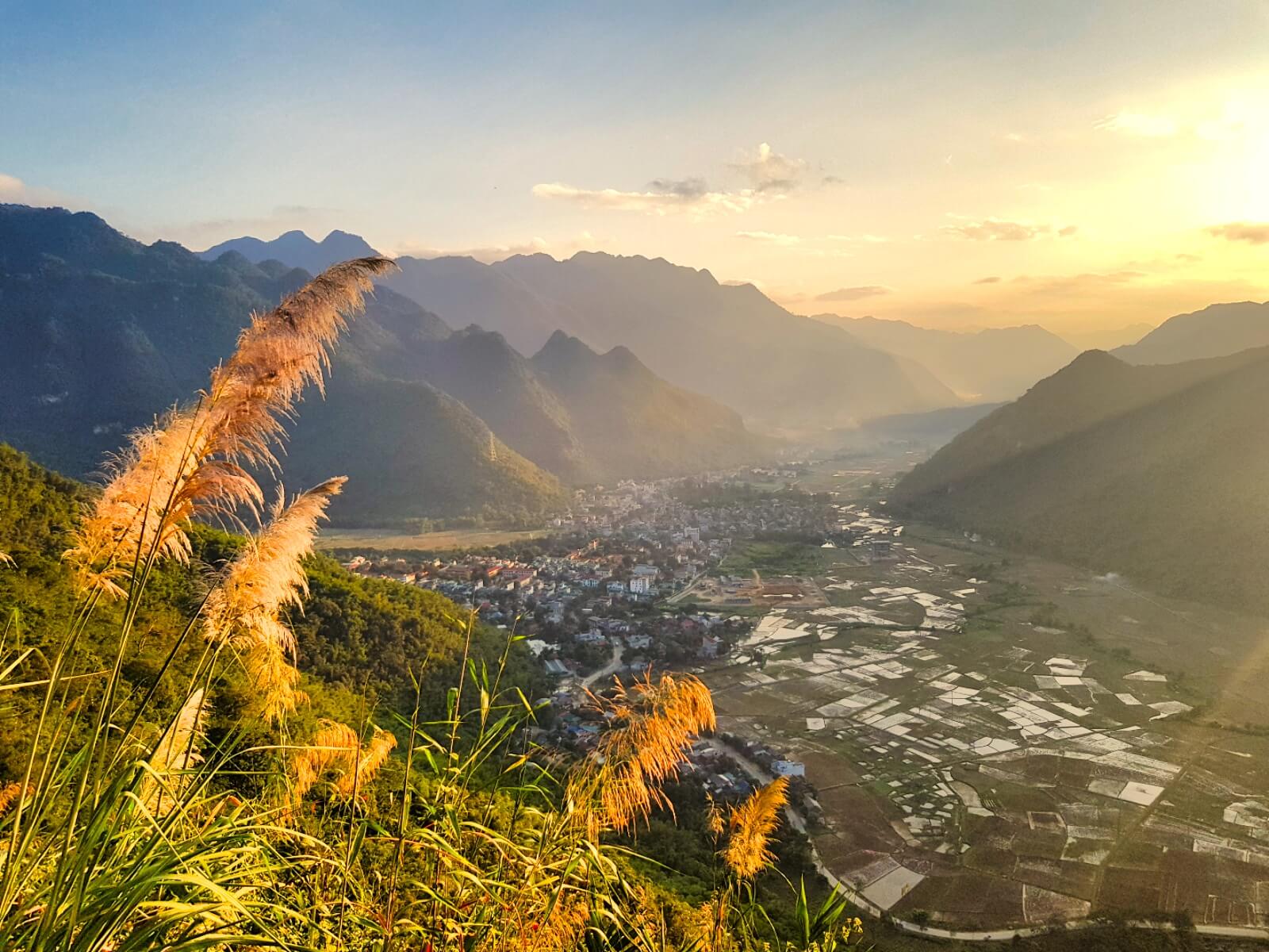 Sunrise at Thung Khe, Mai Chau (Source: Collected)