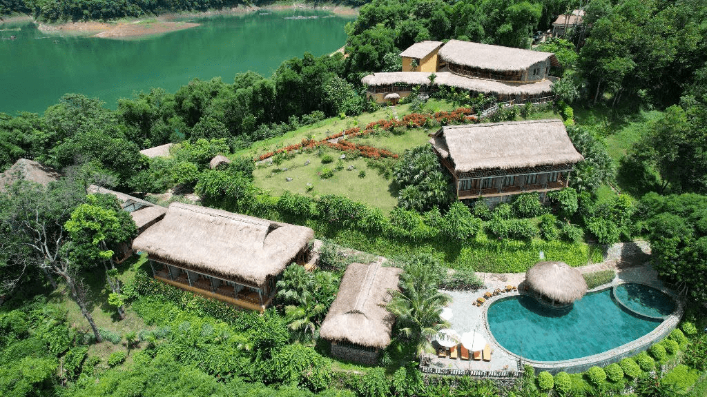 Hideaway Lake Resort 