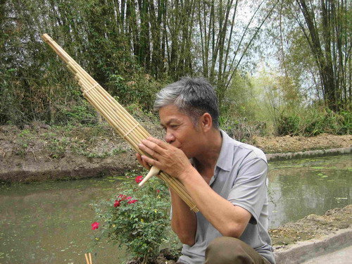 Nghe khèn bè cùng làn điệu người Thái