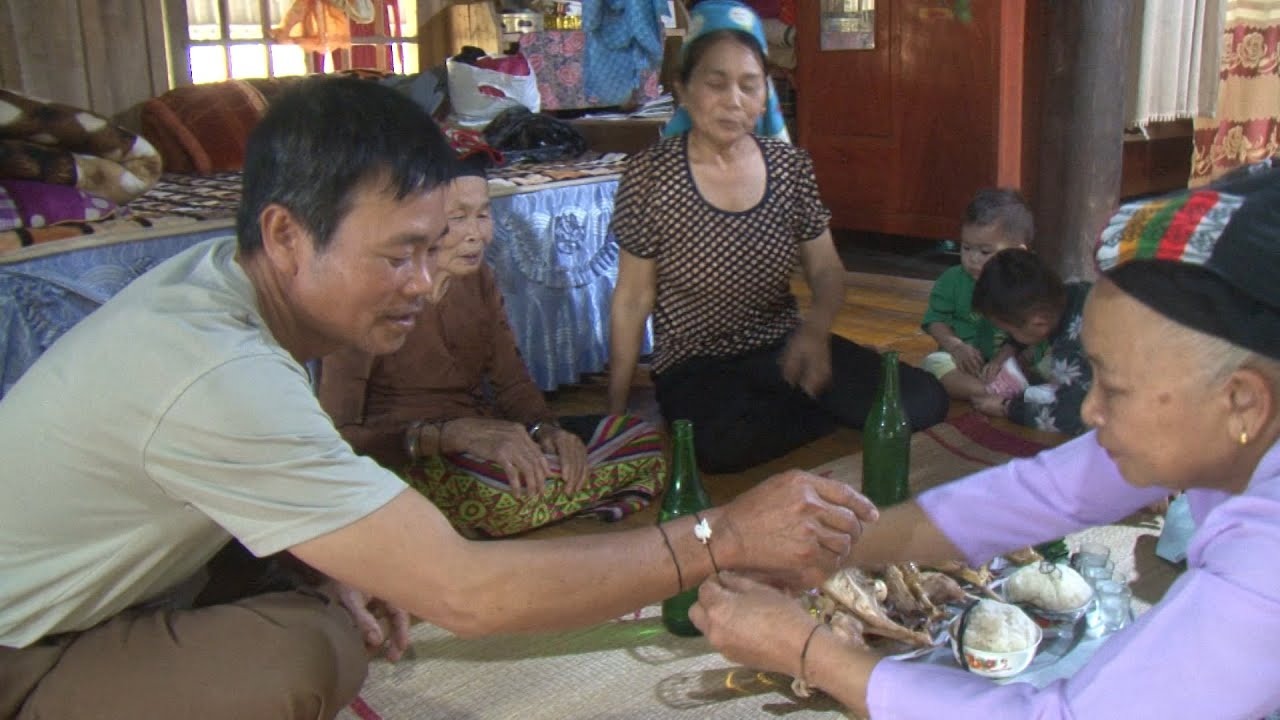 Các bước tiến hành nghi lễ làm lý của dân tộc Thái Mai Châu (Nguồn: Báo Lao động)