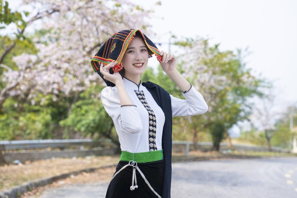 Giới thiệu chung về người Thái trắng (Nguồn: Heritage Vietnam Airlines)