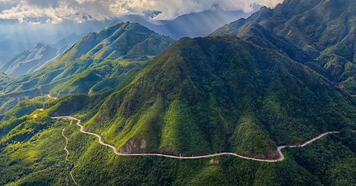 Đèo Ô Quy Hồ tháng 8 hùng vĩ (nguồn: Dân trí)