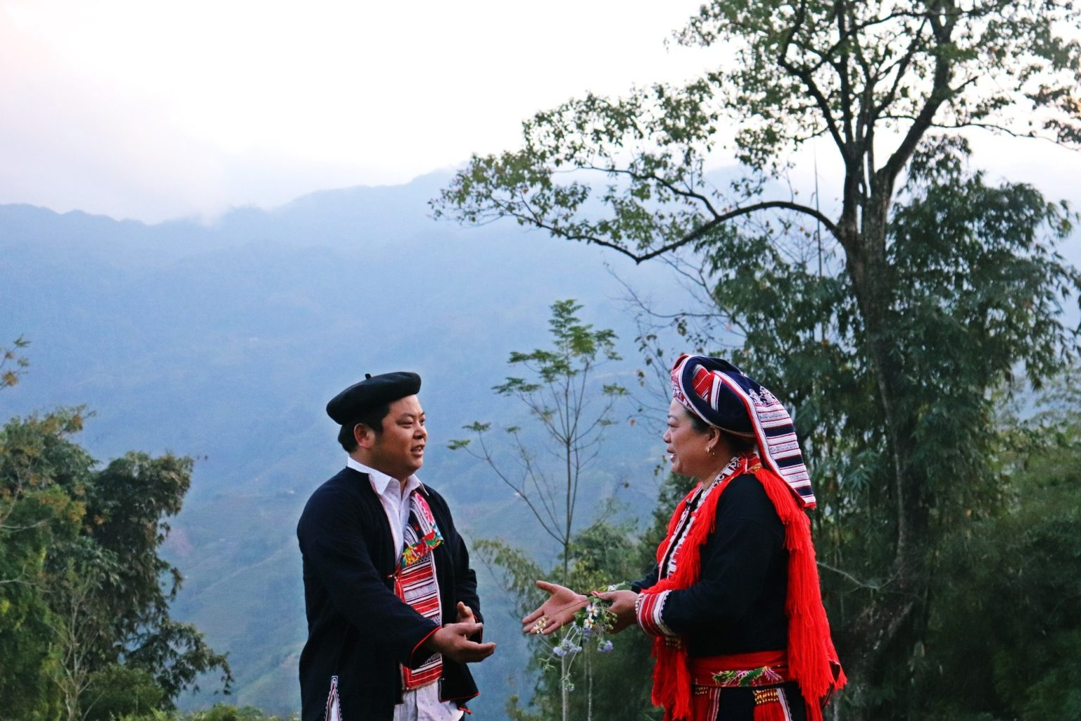 Điệu hát Páo dung của người Dao vang lên giữa núi rừng hùng vĩ (nguồn: Du lịch Tây Bắc)