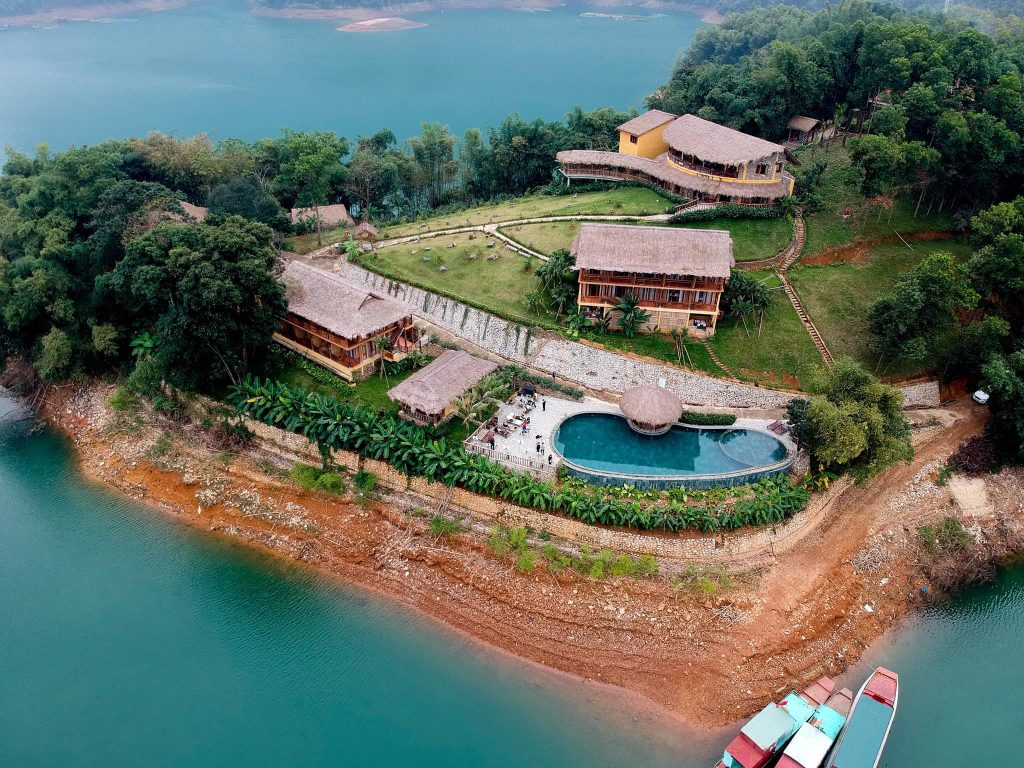 Mai Chau Hideaway Lake Resort 