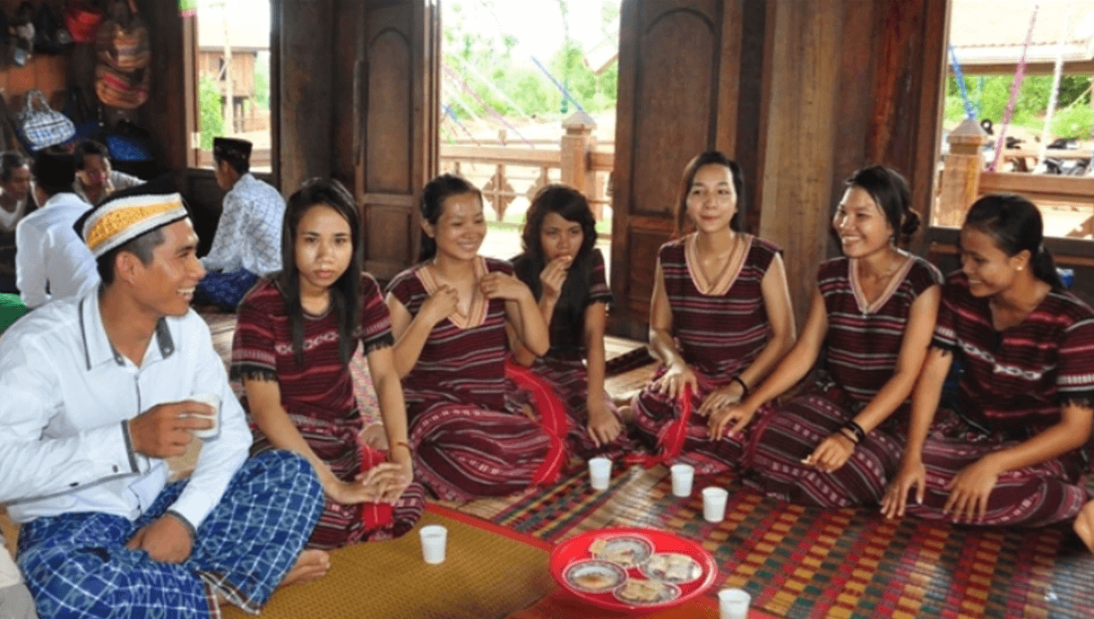 Ngủ thăm dưới sự giám sát tinh tế của người lớn