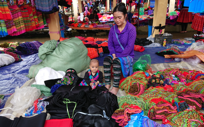 Khám phá chợ Pà Cò 1/2 ngày