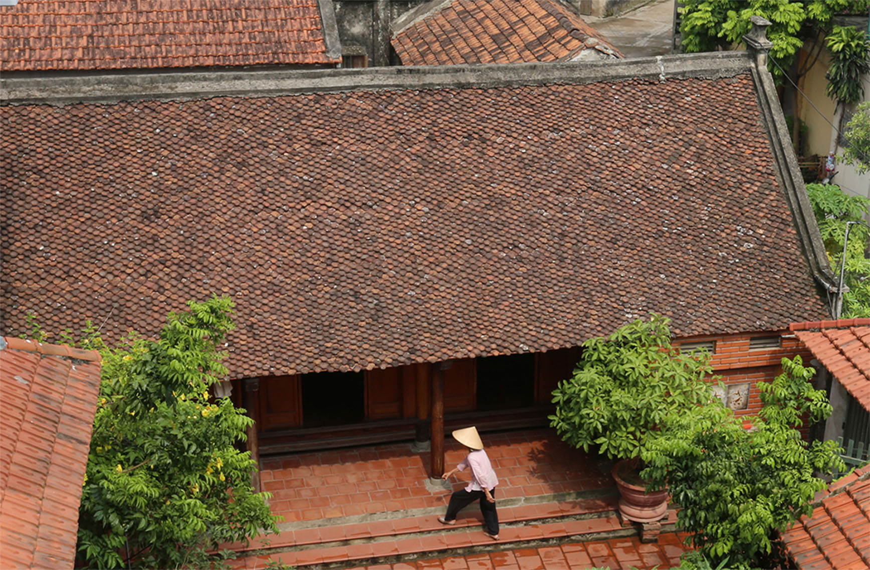 Nhà cổ trăm năm tuổi