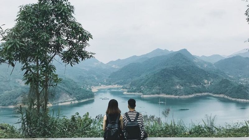 Thời điểm đẹp nhất để đi tour du lịch hồ Hòa Bình 